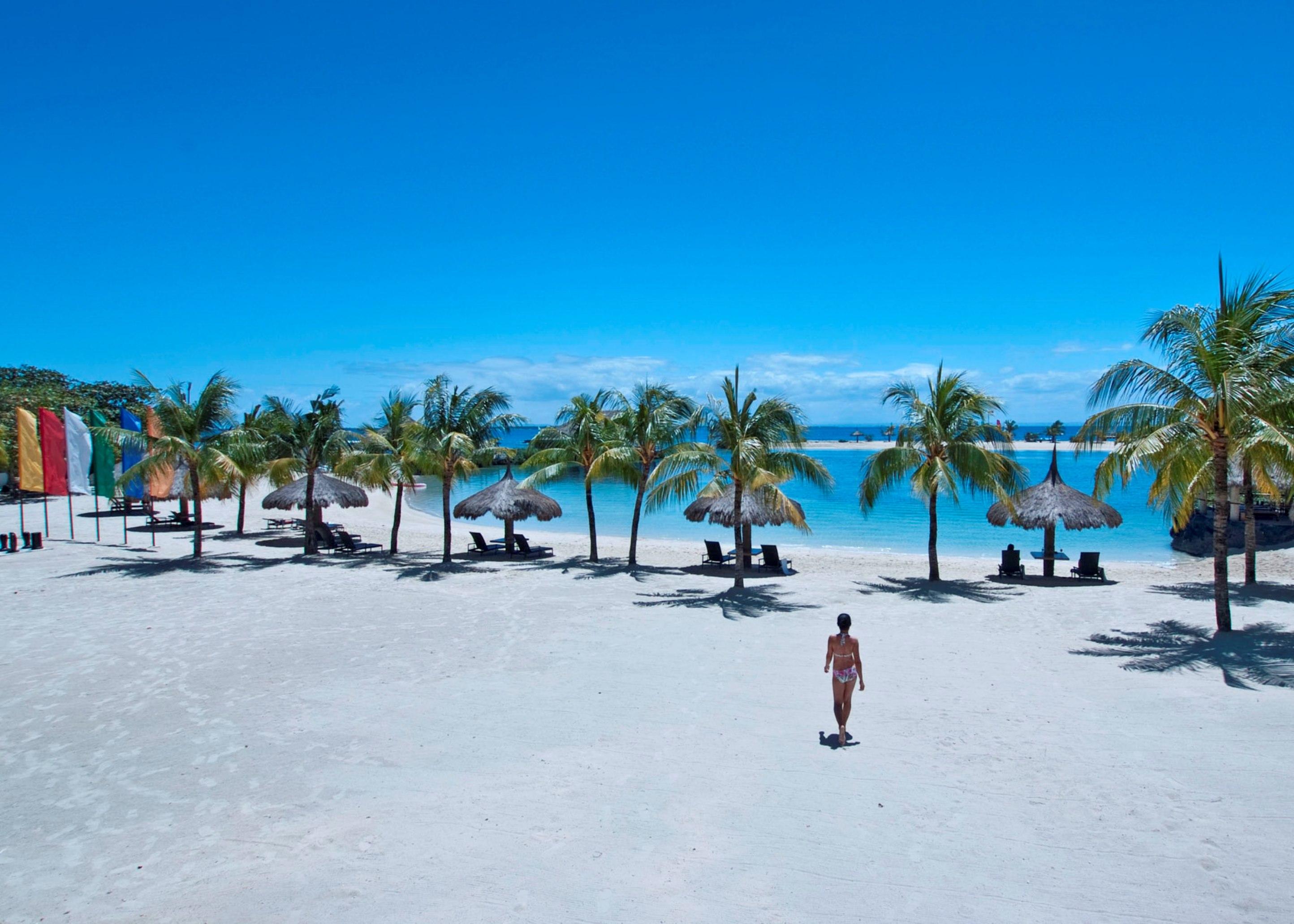 Bluewater Maribago Beach Resort Île de Mactan Extérieur photo